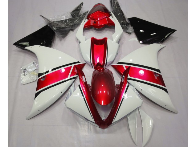 Bianco Lucido & Rosso Metallizzato 09-11 R1 Carena Bianco Lucido & Rosso Metallizzato 09-11 R1 Carena