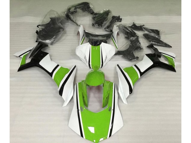 Bianco Lucido Verde & Nero 15-19 R1 Carena Bianco Lucido Verde & Nero 15-19 R1 Carena