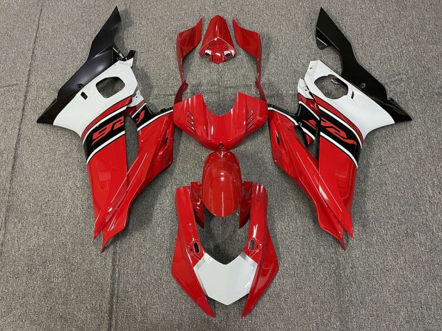 Rosso Bianco & Nero 17-21 R6 Carena