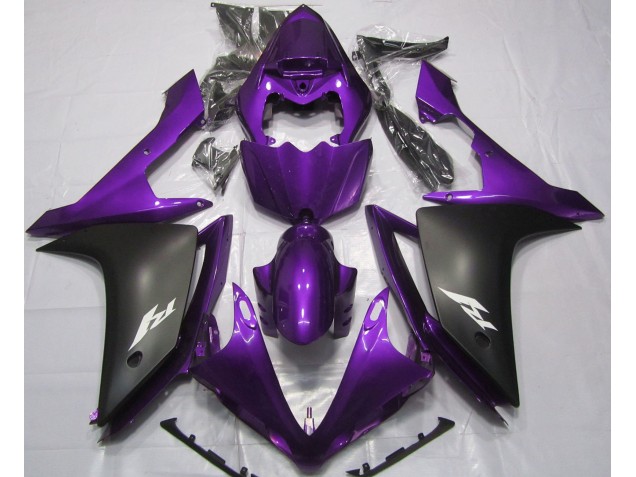 Viola Lucido & Nero 07-08 R1 Carena Viola Lucido & Nero 07-08 R1 Carena